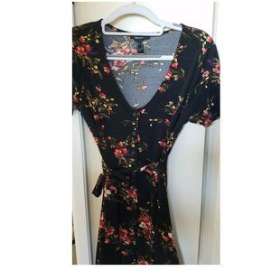 NEW Floral Tie Short Dress